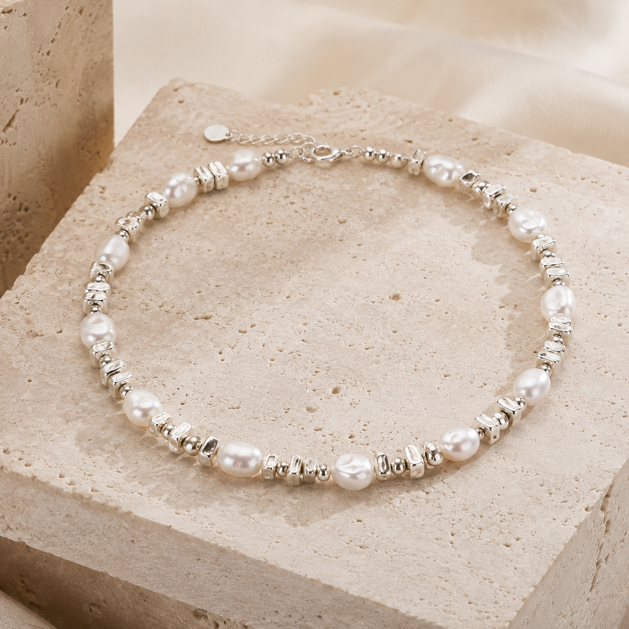 Baroque Pearl Beaded Choker Necklace
